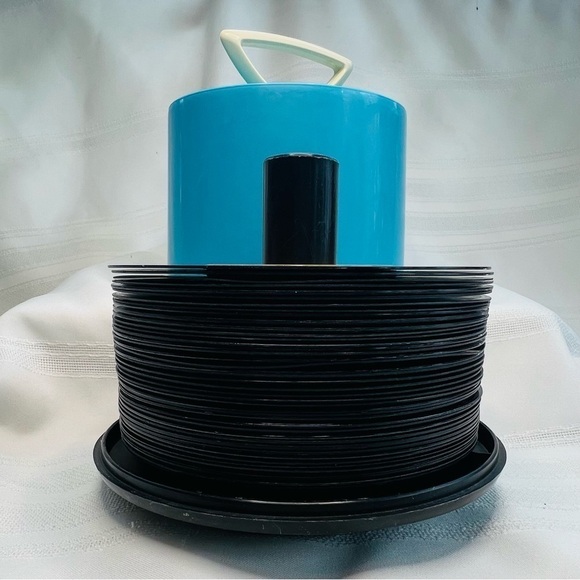 VTG Disk-Go-Case & 40 45rpm Records ‘60’s‎ 70’s ‘80’s EUC - Picture 3 of 11